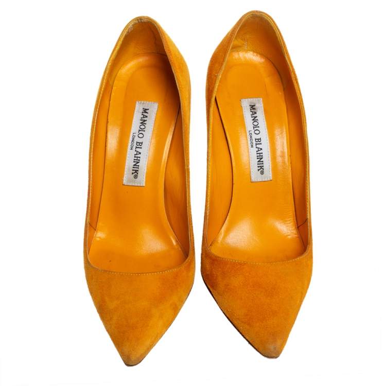 Pre Owned Manolo Blahnik Yellow Suede BB Pointed Toe Pumps Size 36
