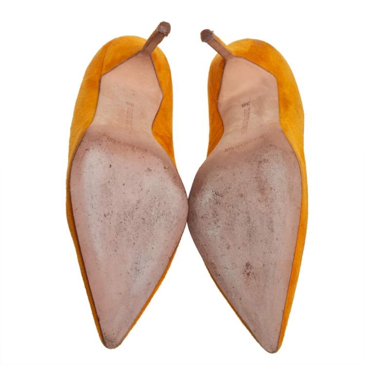 Pre Owned Manolo Blahnik Yellow Suede BB Pointed Toe Pumps Size 36
