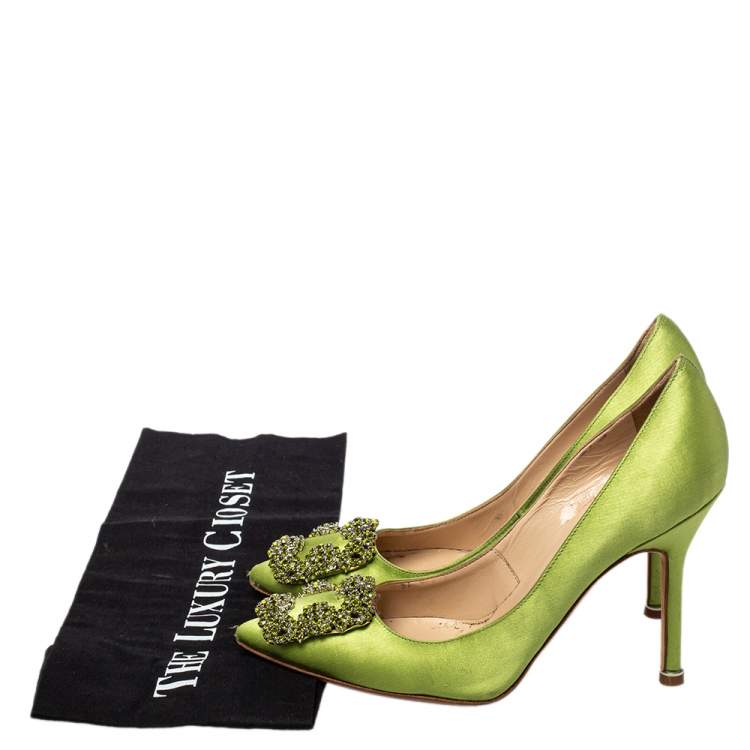 Pre Owned Manolo Blahnik Green Satin Hangisi Pumps Size 35