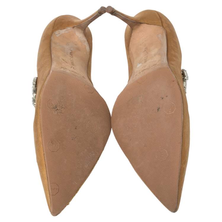 Pre Owned Manolo Blahnik Gold Satin Nadira Crystal Embellished Pointed Toe Pumps Size 37