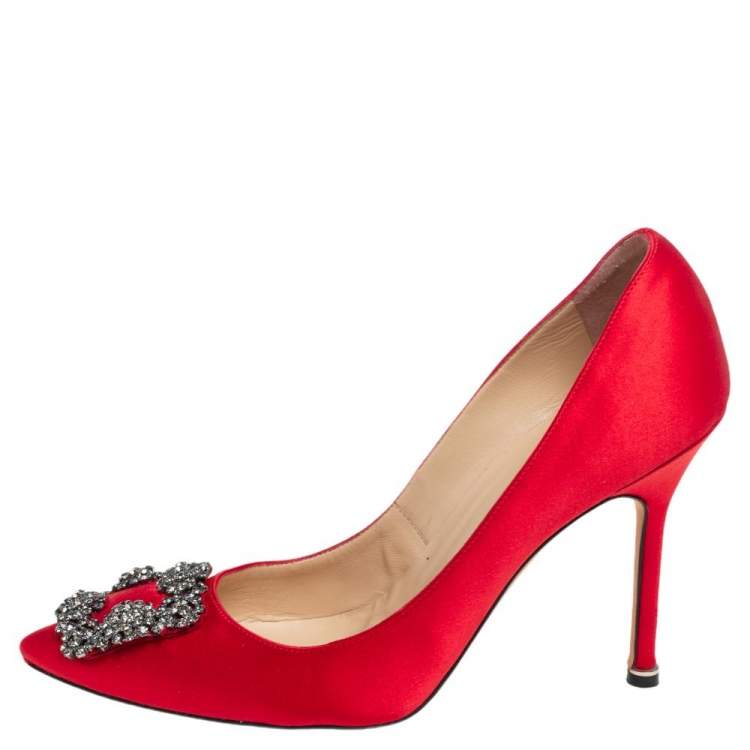 Pre Owned Manolo Blahnik Red Satin Hangisi Embellished Pointed Toe Pumps Size 38.5