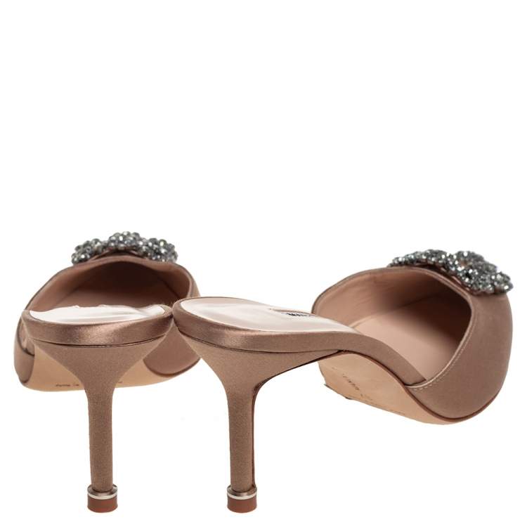 Pre Owned Manolo Blahnik Beige Satin Hangisi Mule Sandals Size 37