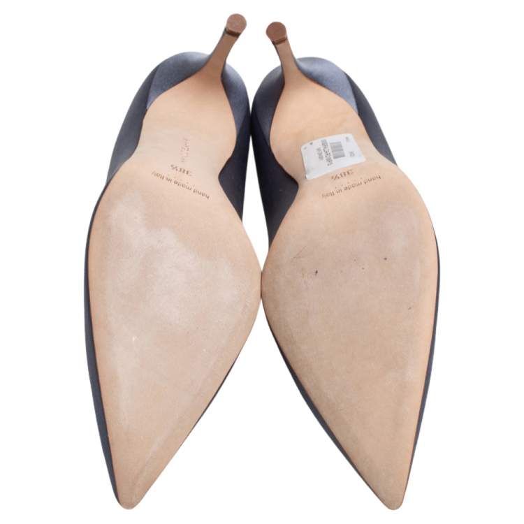 Pre Owned Manolo blahnik Blue Satin Embellishment  Pumps Size 38.5