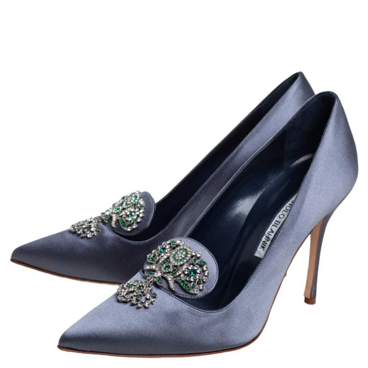 Pre Owned Manolo blahnik Blue Satin Embellishment  Pumps Size 38.5