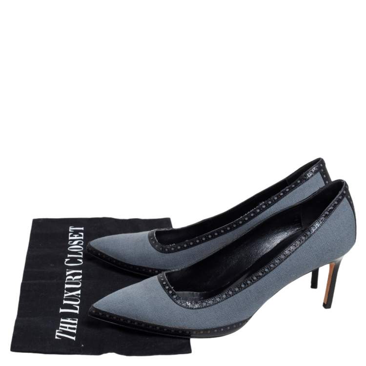 مملوكة مسبقًا Manolo Blahnik Grey Canvas Brogue Trim Pointed Toe Pumps Size 40