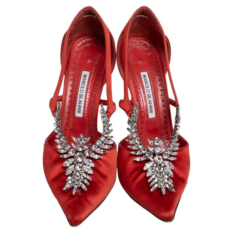 Pre Owned Manolo Blahnik Red Satin Lala Pointed Toe Pumps Size 40.5