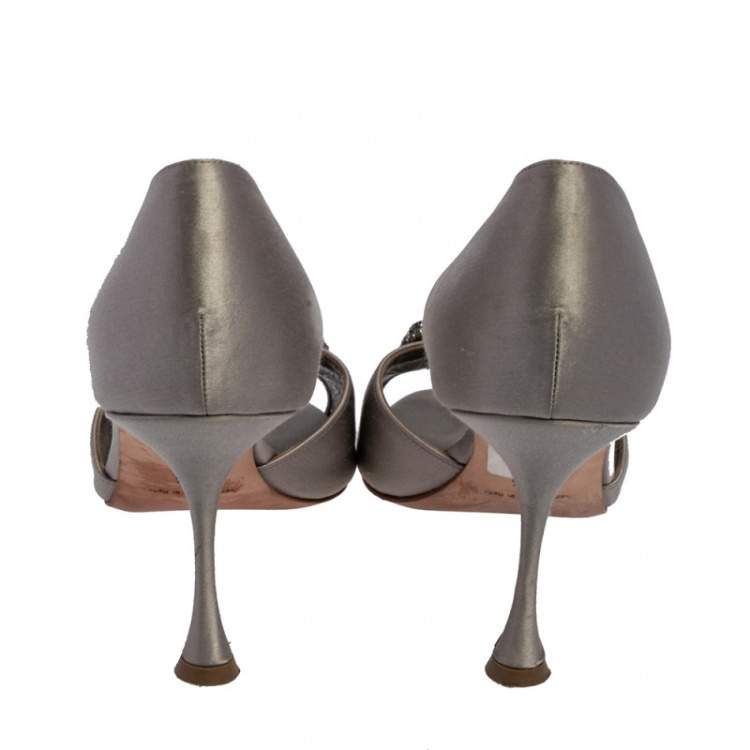 Pre Owned Manolo Blahnik Grey Satin Alicia Embellished Peep Toe Sandals Size 40.5