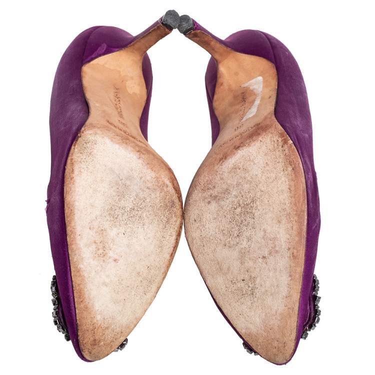 Pre Owned Manolo Blahnik Purple Satin Hangisi Embellished Pumps Size 36
