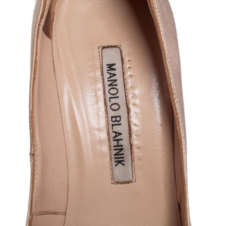 Pre Owned Manolo Blahnik Beige Satin Hangisi Pearl Embellishments Pumps Size 36.5