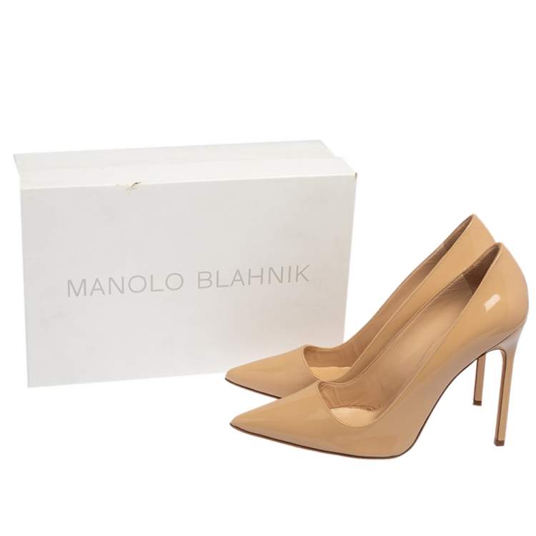 Pre Owned Manolo Blahnik Beige Patent Leather BB Pointed Toe Pumps Size 40