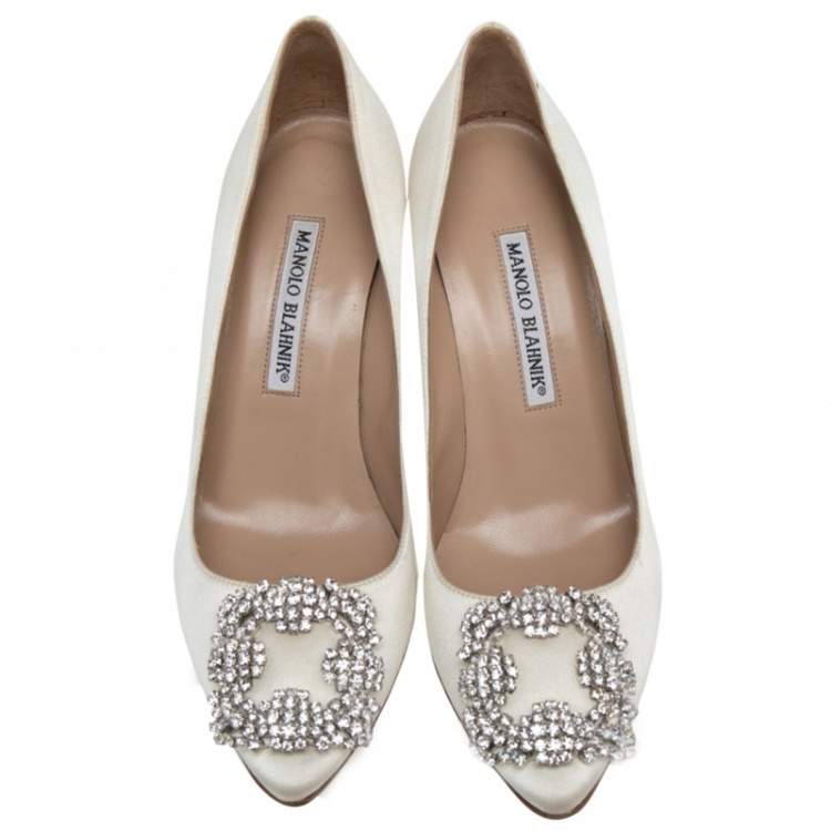 Pre Owned Manolo Blahnik White Satin Hangisi Embellished Pumps Size 36