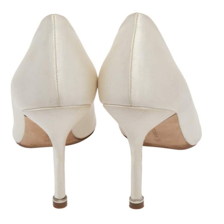 Pre Owned Manolo Blahnik White Satin Hangisi Embellished Pumps Size 36