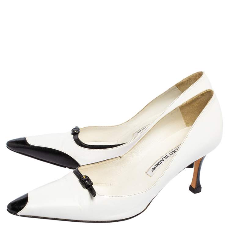 Pre Owned Manolo Blahnik White/Black Leather Buckle Embellished Pointed Toe Pumps Size 37