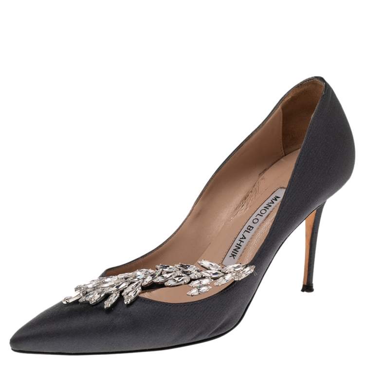 Pre Owned Manolo Blahnik Metallic Grey Satin Nadira Pointed Toe Pumps Size 36.5