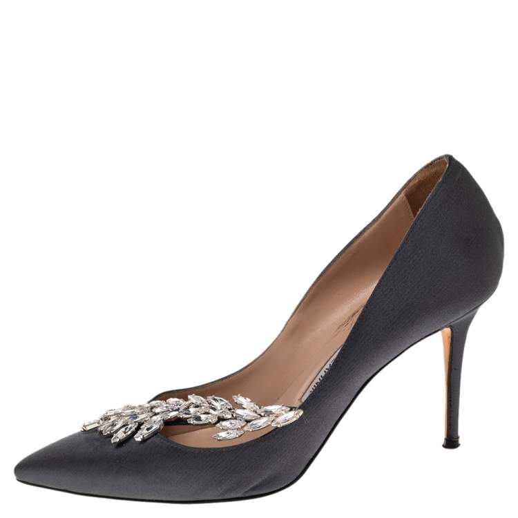 Pre Owned Manolo Blahnik Metallic Grey Satin Nadira Pointed Toe Pumps Size 36.5