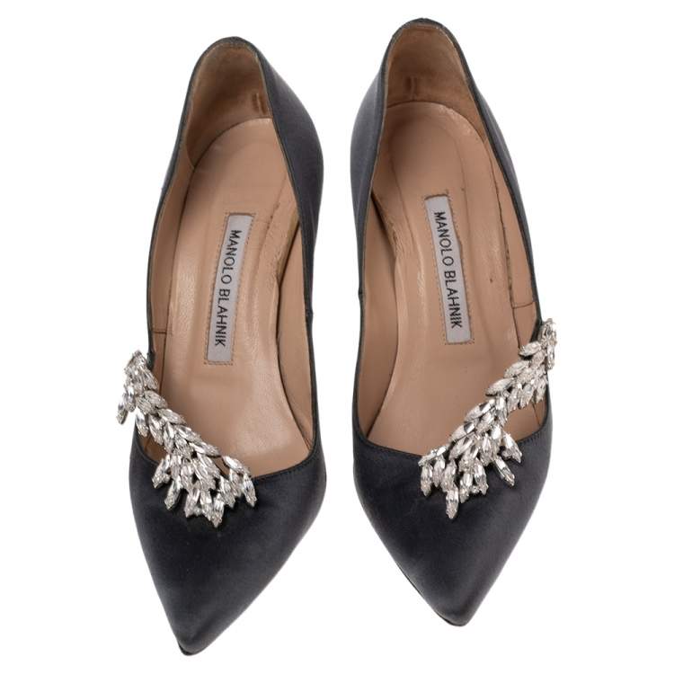 Pre Owned Manolo Blahnik Metallic Grey Satin Nadira Pointed Toe Pumps Size 36.5