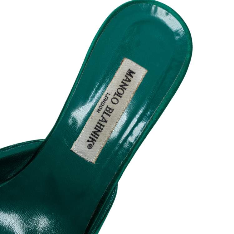 Pre Owned Manolo Blahnik Green Eufrasia Mule Sandals Size 42