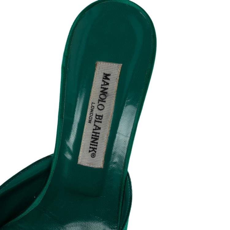 Pre Owned Manolo Blahnik Green Satin Hangisi Sandals Size 41