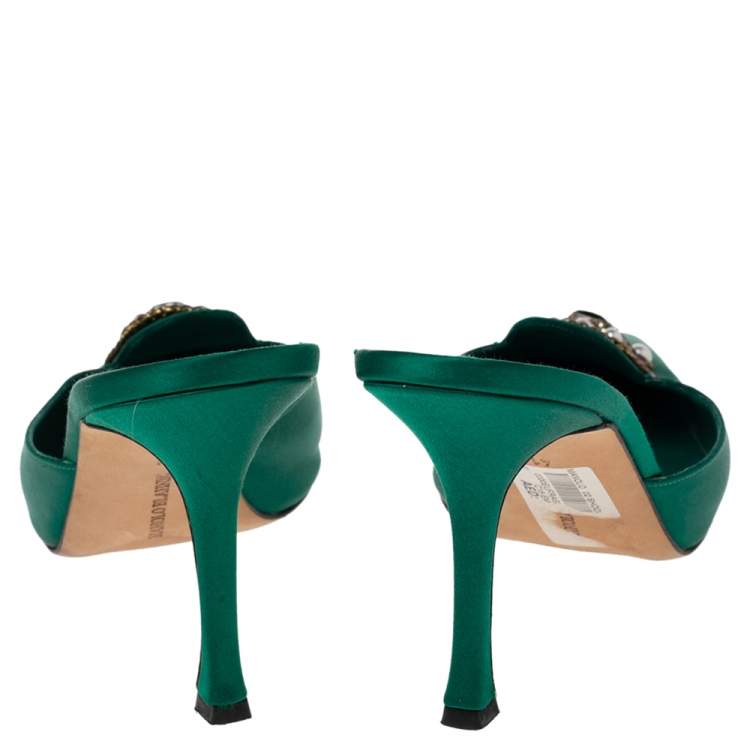 Pre Owned Manolo Blahnik Green Satin Hangisi Sandals Size 41