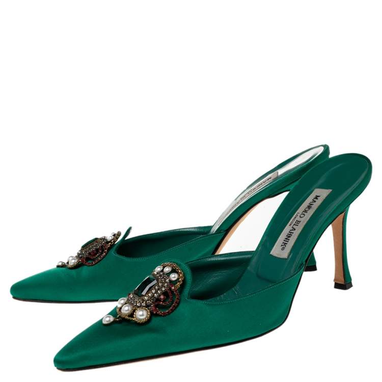 Pre Owned Manolo Blahnik Green Satin Hangisi Sandals Size 41