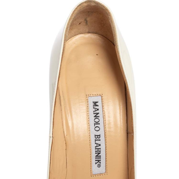 Pre Owned Manolo Blahnik White Patent Leather BB Pointed Toe Pumps Size 37