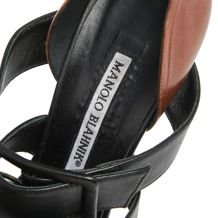 Pre Owned Manolo Blahnik Black/Brown Leather Buckle Details Pointed Toe Pumps Size 39