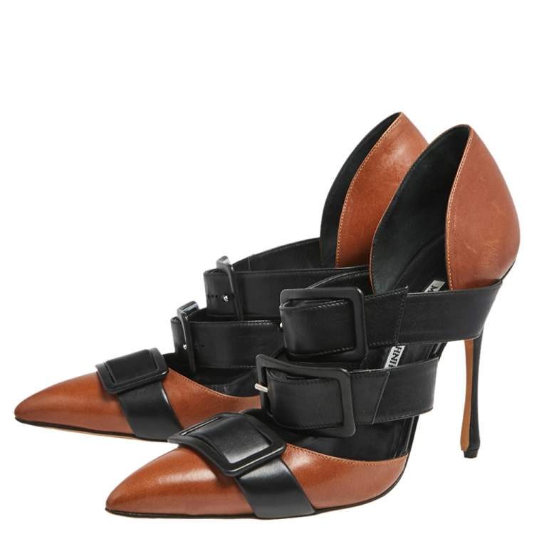 Pre Owned Manolo Blahnik Black/Brown Leather Buckle Details Pointed Toe Pumps Size 39