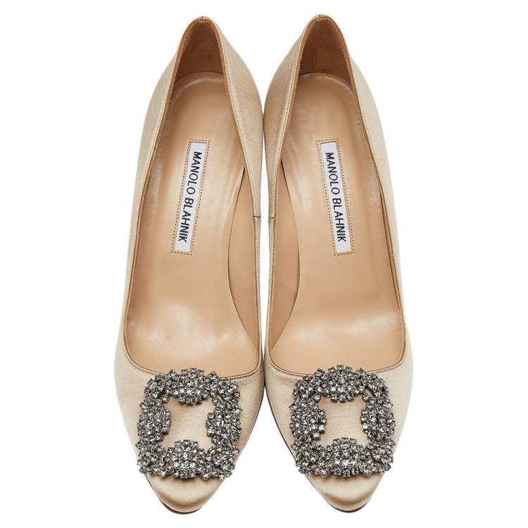 Pre Owned Manolo Blahnik Beige Satin Hangisi Pumps Size 36.5