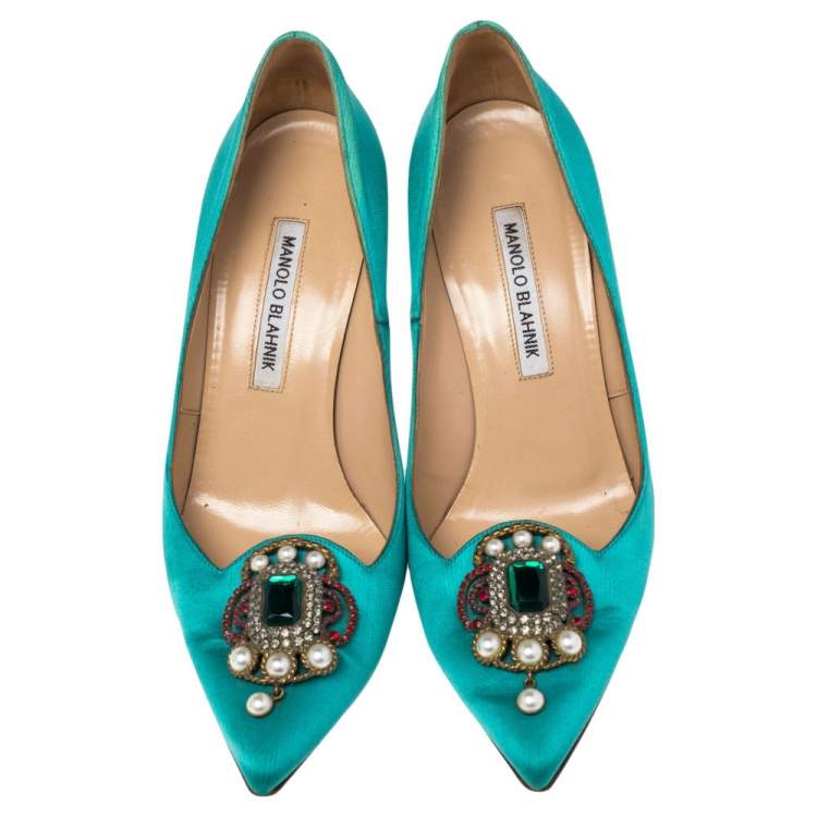 Pre Owned Manolo Blahnik Green  Satin Pearl Embellished  Pumps Size 38