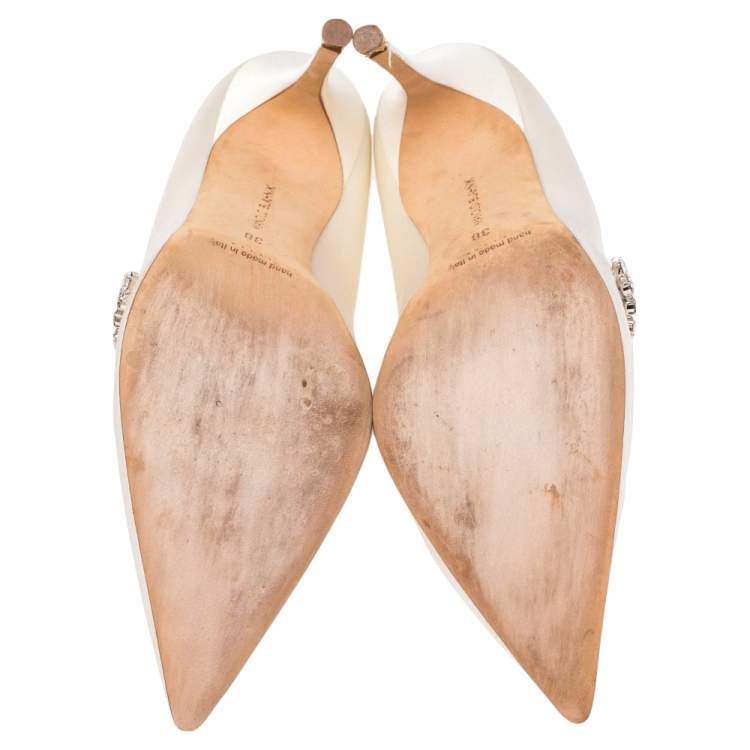 Pre Owned Manolo Blahnik Off White  Satin Nadira  Pumps Size 38
