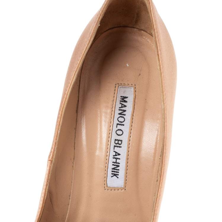 Pre Owned Manolo Blahnik Beige Satin Borlak Embellished Pumps Size 36.5