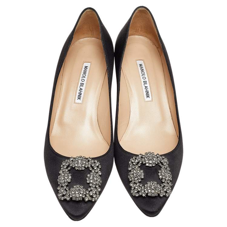 Pre Owned Manolo Blahnik Black Satin Hangisi Embellished Pumps Size 39.5