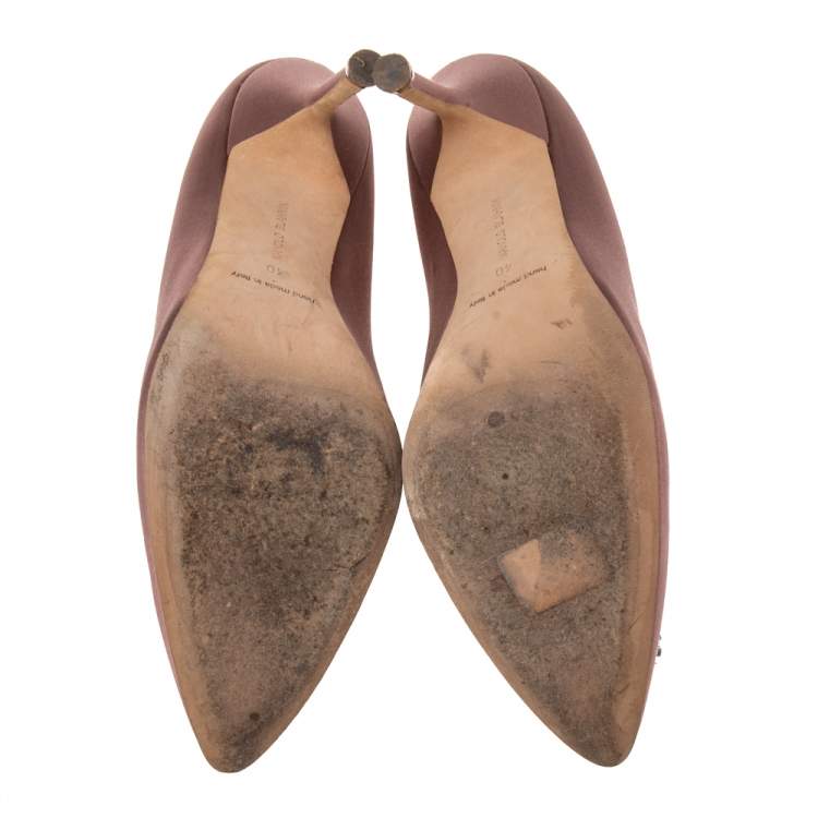 Pre Owned Manolo Blahnik Dusky Pink Satin Hangisi Pumps Size 40