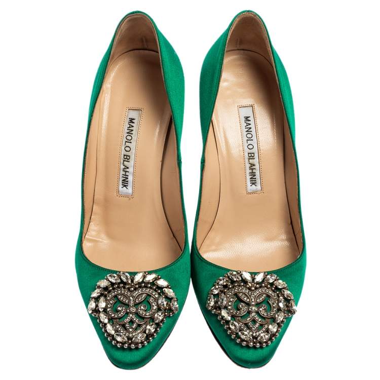 Pre Owned Manolo Blahnik Green Satin Okkava Pointed Toe Pumps Size 35.5
