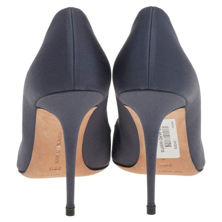 Pre Owned Manolo Blahnik Grey Satin Crystal Embellished Borlak Pumps Size 38.5