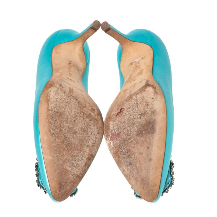 Pre Owned Manolo Blahnik Aqua Blue Satin Hangisi Embellished Pointed Toe Pumps Size 35.5