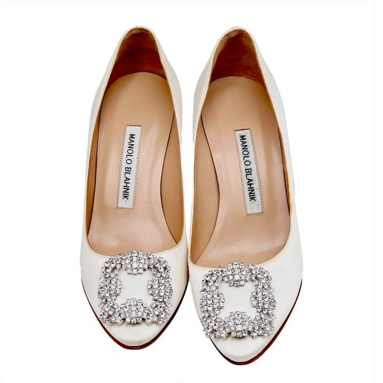 Pre Owned Manolo Blahnik White Satin Hangisi Pumps Size 36.5