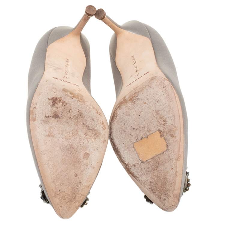 Pre Owned Manolo Blahnik Grey Satin Hangisi Pumps Size 37