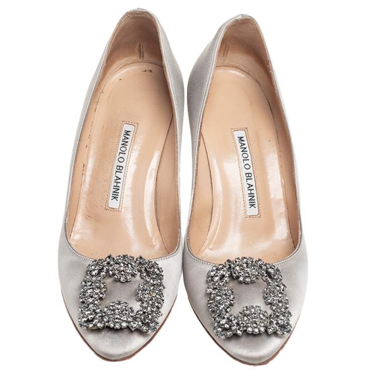 Pre Owned Manolo Blahnik Grey Satin Hangisi Pumps Size 37