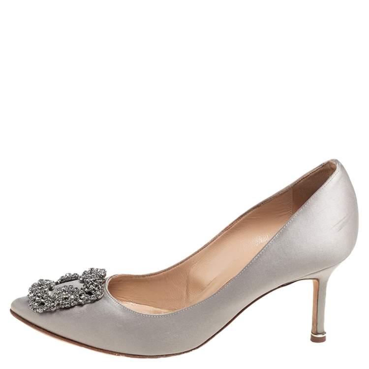 Pre Owned Manolo Blahnik Grey Satin Hangisi Pumps Size 37