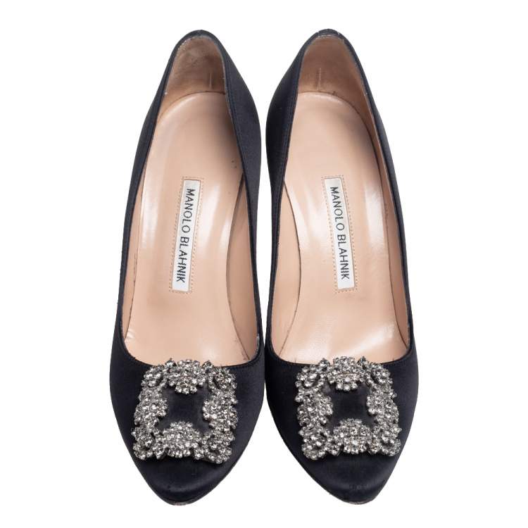Pre Owned Manolo Blahnik Black Satin Hangisi Embellished Pumps Size 37.5