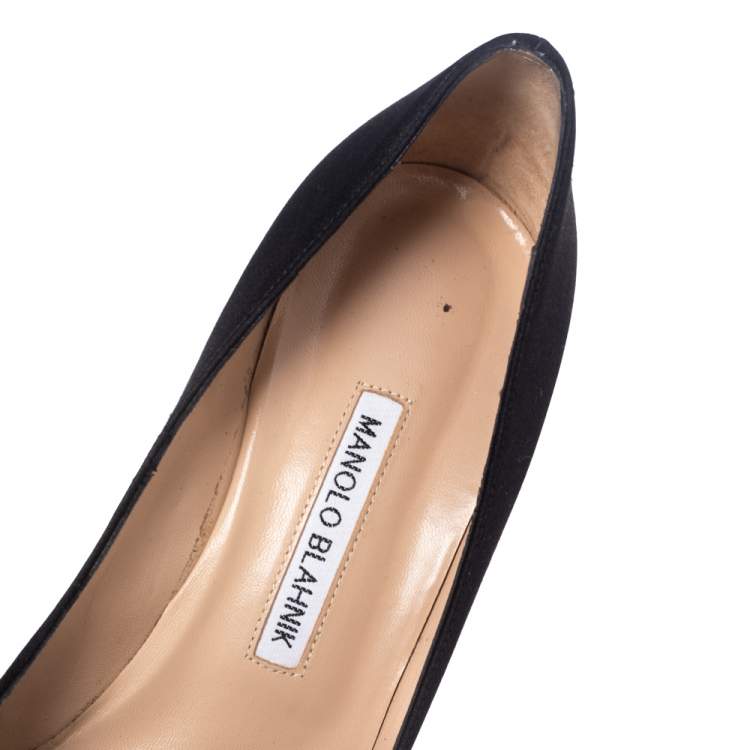 Pre Owned Manolo Blahnik Black Satin Hangisi Pumps Size 39