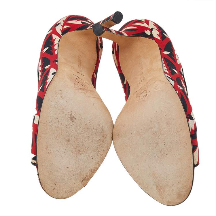Pre Owned Manolo Blahnik Multicolor Fabric Peep toe Pumps Size 37.5
