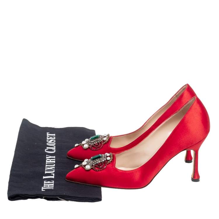 Pre Owned Manolo Blahnik Red Satin Eufrasia Pointed Toe Pumps Size 36.5