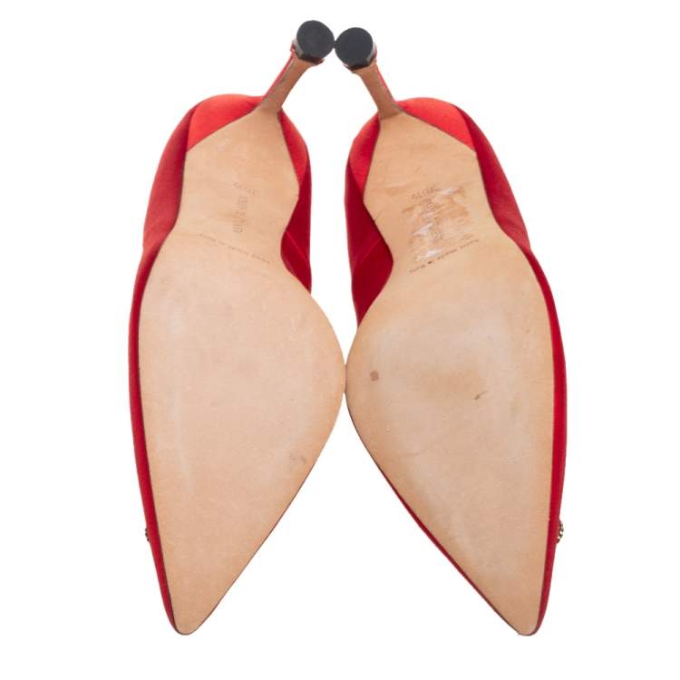 Pre Owned Manolo Blahnik Red Satin Eufrasia Pointed Toe Pumps Size 36.5