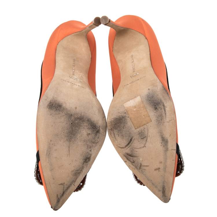 Pre Owned Manolo Blahnik Orange/Black Satin Gotrian Crystal Embellished Pumps Size 36.5