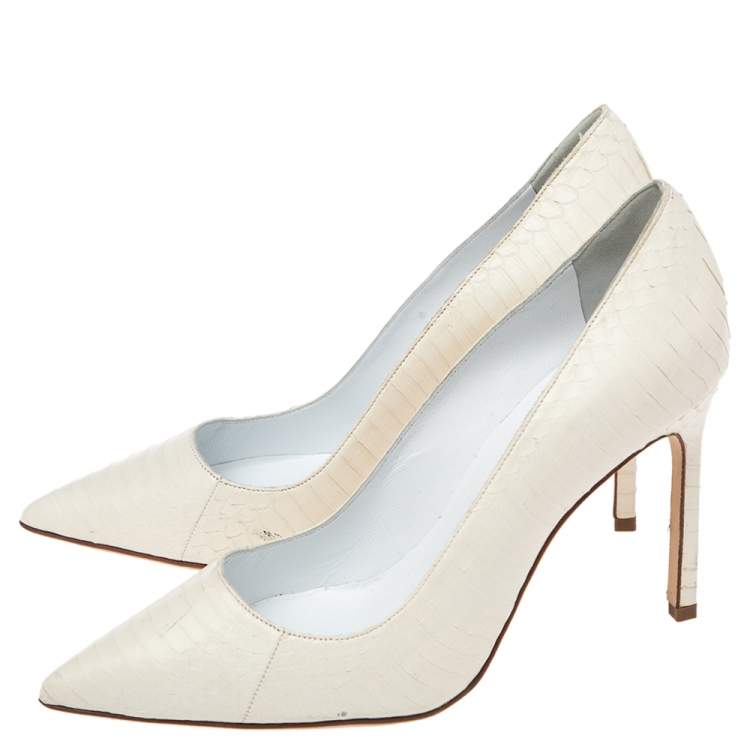 Pre Owned Manolo Blahnik White Python Leather BB Pointed Toe Pumps Size 36