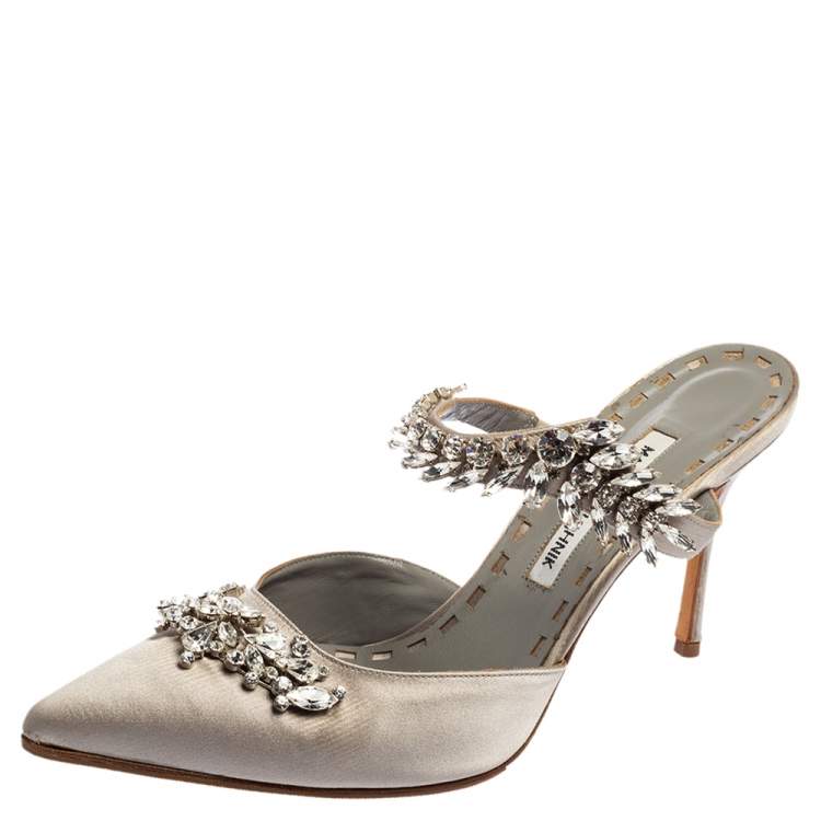Pre Owned Manolo Blahnik Grey Satin Lurum Crystal Embellished Pointed Toe Sandals Size 41
