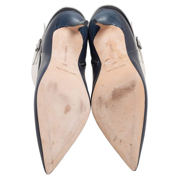 Pre Owned Manolo Blahnik Blue/White Leather Buckle Pointed Toe Ankle Boots Size 36