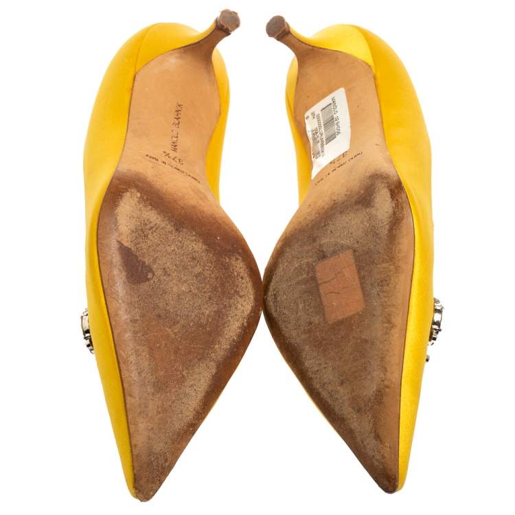 Pre Owned Manolo Blahnik Yellow Satin Lurum BB Pumps Size 37.5